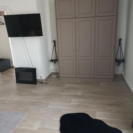 Un Temps Pour Soi Apartment Châteauroux Exterior photo