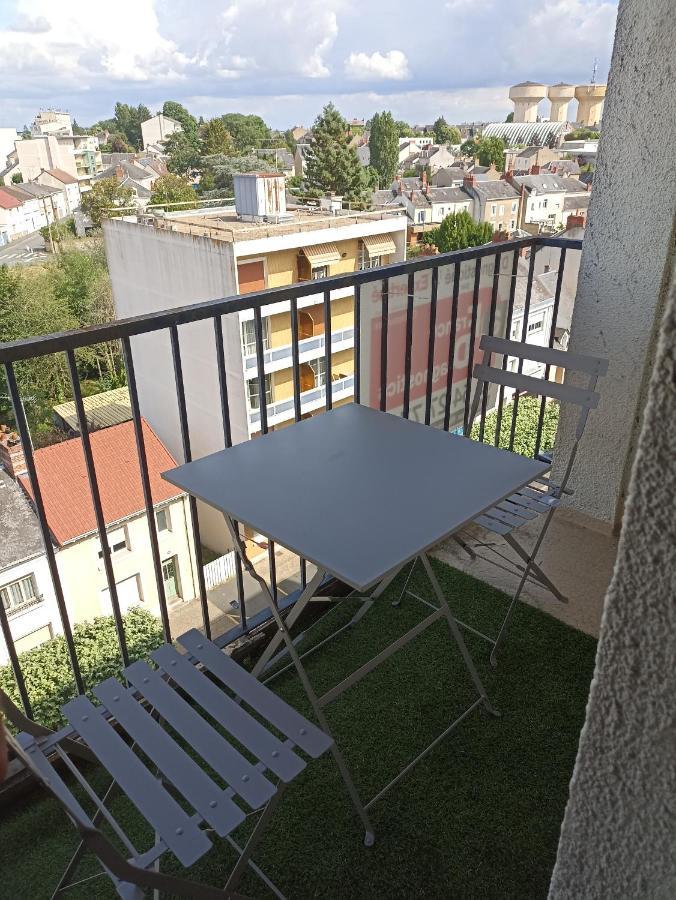 Un Temps Pour Soi Apartment Châteauroux Exterior photo