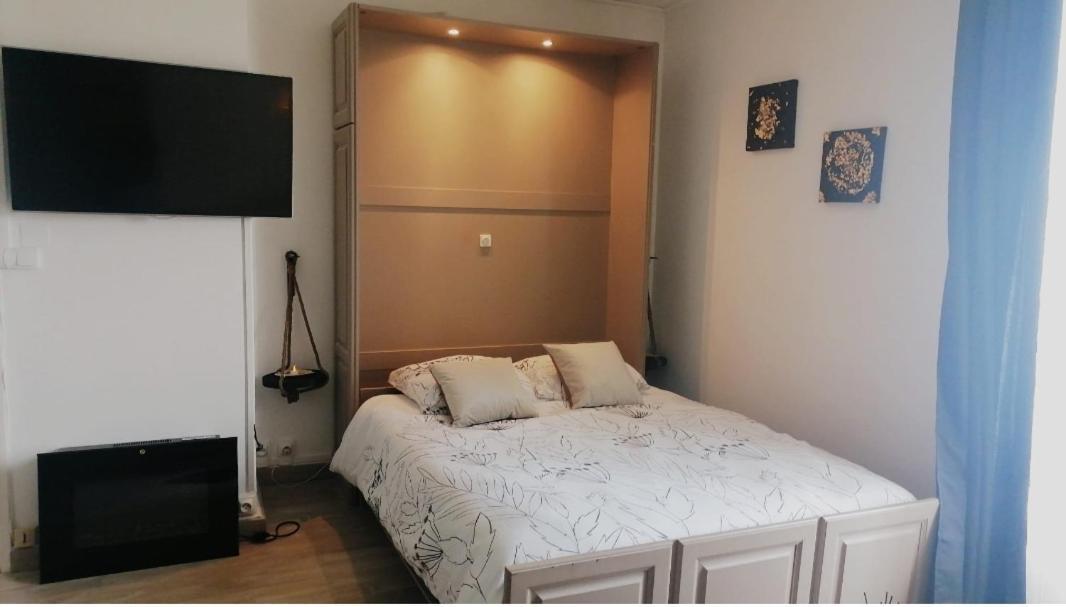 Un Temps Pour Soi Apartment Châteauroux Exterior photo