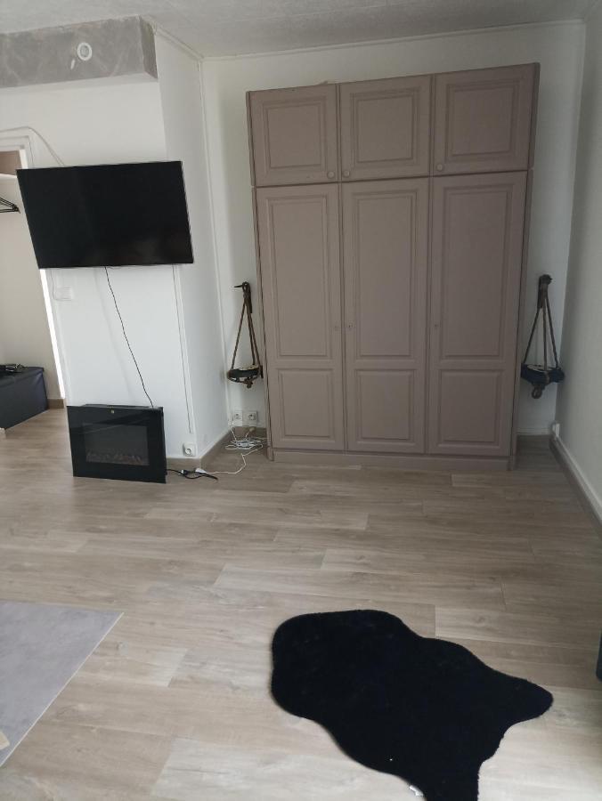 Un Temps Pour Soi Apartment Châteauroux Exterior photo